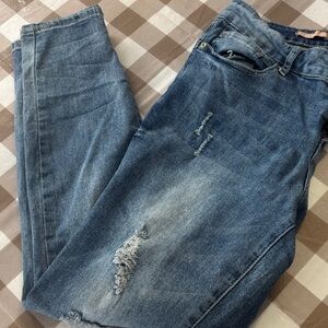 ⭐️ 2/$10 - Blue Distressed Jeans